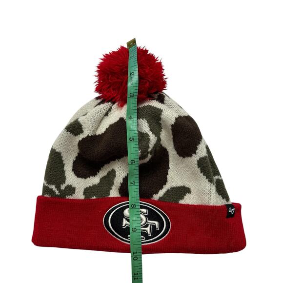 San Francisco 49ers Camo Cuffed Pompom Beanie Forty Seven NFL Licensed Red White - Picture 6 of 6